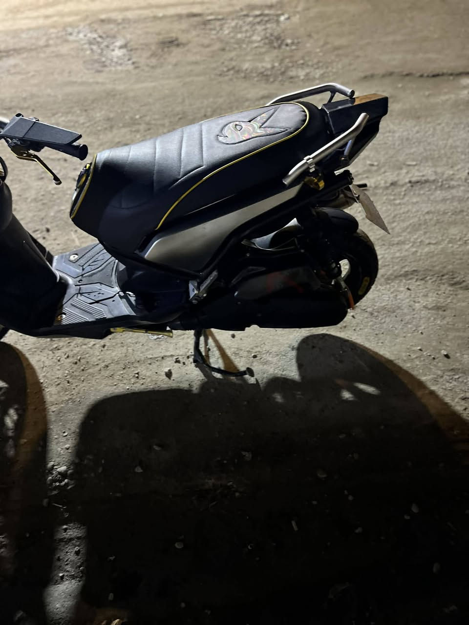 السلام عليكم دراجه خير من الله مابيها اي نقص دراجه مزوده من الرمبه بس خارج العنوان بغداد الغزاليه المو شراب لايتعبني ***********متواجد وساب أو مازنجر موجود تعال وبيك خير ودلل
