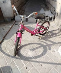 بيسكل اطفال • مقاس ١٦ • نضيف