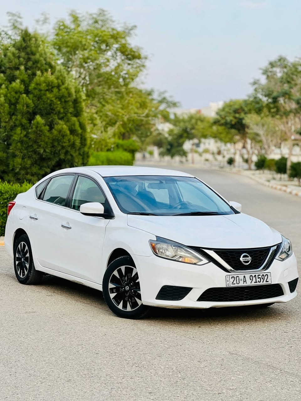 السلام عليكم 
رمضان كريم 🌘 
نيسان سنترا 2017 مواصفات SV 
رقم ديالى سنويه ورقم كله جديد شرط تحويل 
سياره كليين بدون صبغ بدون تبديل 
ماشيه 100 الف فقط 
مكينه 1800
مكينه كير بلادي 
سعر مناسب 118$ وبي مجال كلش بسيط 
مكاني ديالى خانقين
***********
