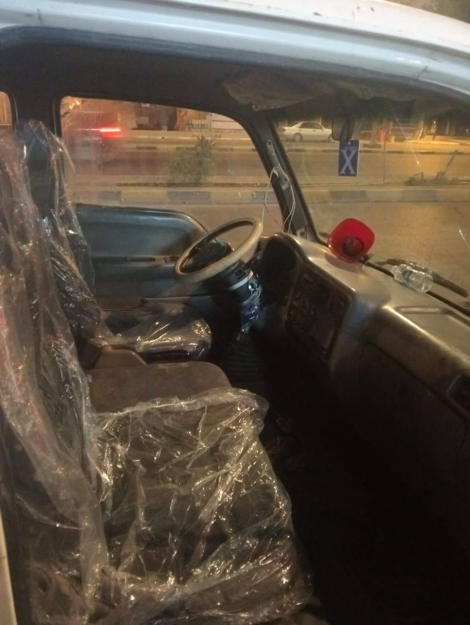 كيا فنتيرة كفالة عامة شاصي وكير ومكينة كهربائيات كلهة شغالة ضفيرة جديدة حدادية حلوة رقم شاصي واضح رقم واسط منضومة تبريد كاملة بس قايش سيارة جاهزة تخم تاير جديد  السعر ( 50) مكاني النجف اتصال ( ***********)
