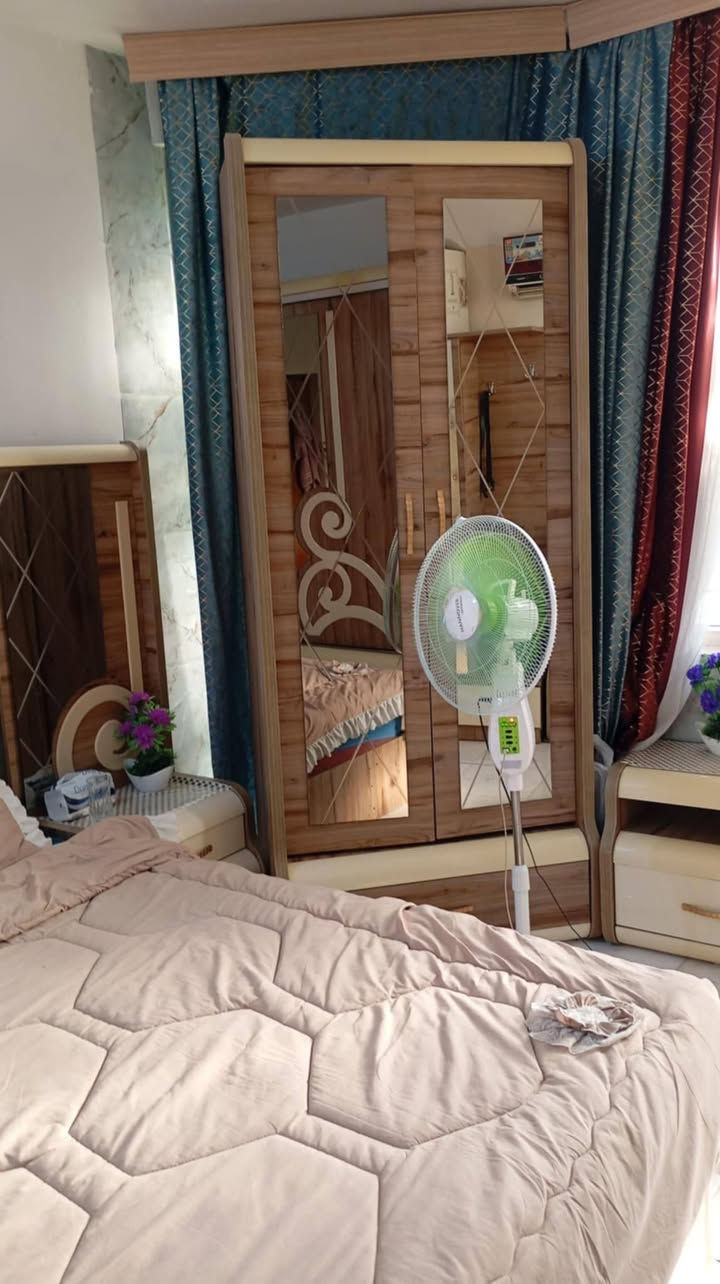 غرفه نوم للبيع للاستفسار واتساب ***********
