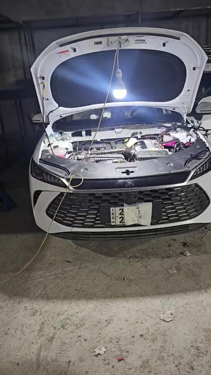 شركة محمد الموسوي للصيانة وادوات السيارات الصينية byd / شيري
📞 0773 282 1209  واتساب العنوان بابل حي نادر الصناعي 
🚗⚡ صيانة متخصصة لسيارة بي واي دي
✅ تم إنجاز العمل بعناية ودقة
✅ فحص المنظومة الكهربائية والإلكترونية بعد الاستبدال
✅ برمجة الإنفيرتر بما يتوافق مع نظام السيارة
✅ التأكد من استقرار الأداء واستجابة السيارة بعد الصيانة
لأن سيارات الهايبرد والكهرباء تحتاج خبرة خاصة، فإن التعامل الصحيح مع الأعطال والبرمجة يضمن عمر أطول للمنظومة وأداء أفضل على الطريق. نحن نهتم بأدق التفاصيل، ونوفر خدمة دقيقة واحترافية تمنحك راحة وثقة بعد الصيانة.
🔧 إذا كانت سيارتك تحتاج فحص، برمجة، أو صيانة متخصصة لأنظمة الهايبرد والكهرباء، فالحل عند أهل الخبرة.
نوفّر لك خدمة موثوقة، تشخيص دقيق، وعمل احترافي يضمن أفضل نتيجة بإذن الله.
📩 للاستفسار والحجز تواصل عبر الزر أسفل المنشور أو على الأرقام المخصصة.
📞 0773 282 1209  واتساب
📞 *********** واتساب
