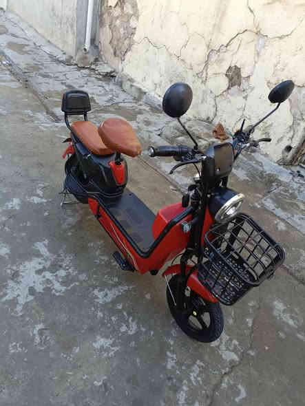 السعر ١٧٠ دراجه حجم 14 بصمه دراجه جاهزه كهربائيات كامله
أربع بطاريات شرط مع شاحنه دراجه نضيفه مثل ماموضح مراوس يرهم 

مو شراي لا يكسر *********** مكان كركوك
