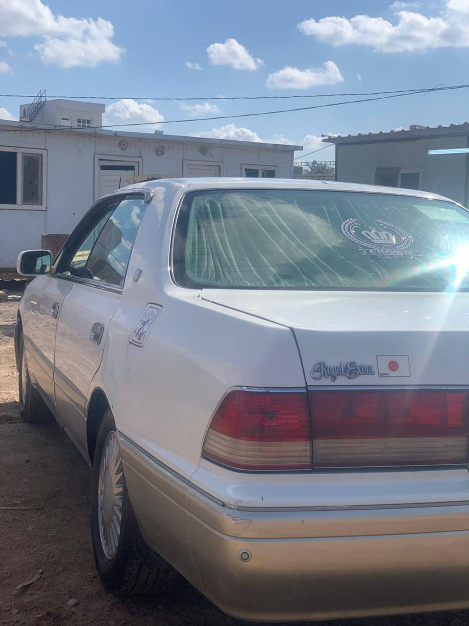 السلام عليكم كراون رأس الثور ١٩٩٧ شرط كفاله اصوليات وعيب شرعي رقم أنبار مشروع وطني شرط التحويل ثاني يوم
محرك ٢٥٠٠ vvt بيها ضربه بلجاملغ الخلفي جهت الراكب الباقي كله كفاله السياره تجي تشوفها بلواقع أحلى من الصور 
السعر 102 وبيها مجال 
متواجد فيس و واتساب 
***********
