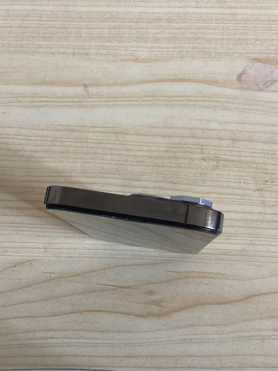 آيفون 13برو ذاكره 128 بطاريه 82 جهاز نضافه 95% الجهاز مبدل شاشه والشاشه مكسوره فقط ***********
