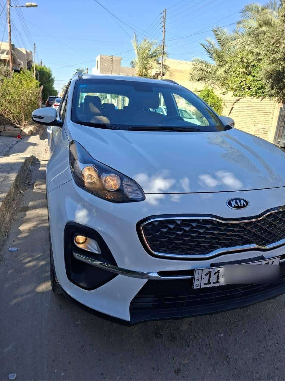 سلام عليكم سبورتج خليجي موديل 21 رقم بغداد الدولي مواصفات عاديه ماشيه 100 بيه صبغ بالباب الخلف السايق فقط والباقي مكفول السيارة جاهز اخر حبه كير محرك صدر تاير السيارة جديده جدآ استخدام شخصي السنويه باسمي
سعرها 188 
للاستفسار : ***********
