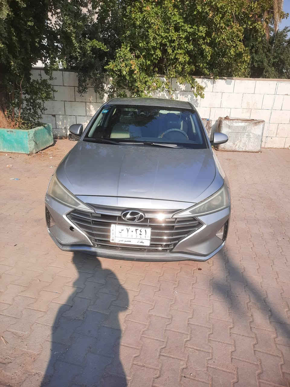 السلام عليكم 
إلنترا هونداي 2020
معوقين بقيله سنتين وتخلص 
ماشيه 85ميل سياره جاهزه مناقصه شي 
موصفات رادار امامي قياده اليه بريك اوتو عندالتصادم 
كامره خلفيه شاشه ابل كاربلي 
حادثه نص دعاميه وربع بنيد وجاملغ 
ايرباك دركه السعر 115 ورقه 
المكان الحريه تلفون ***********
