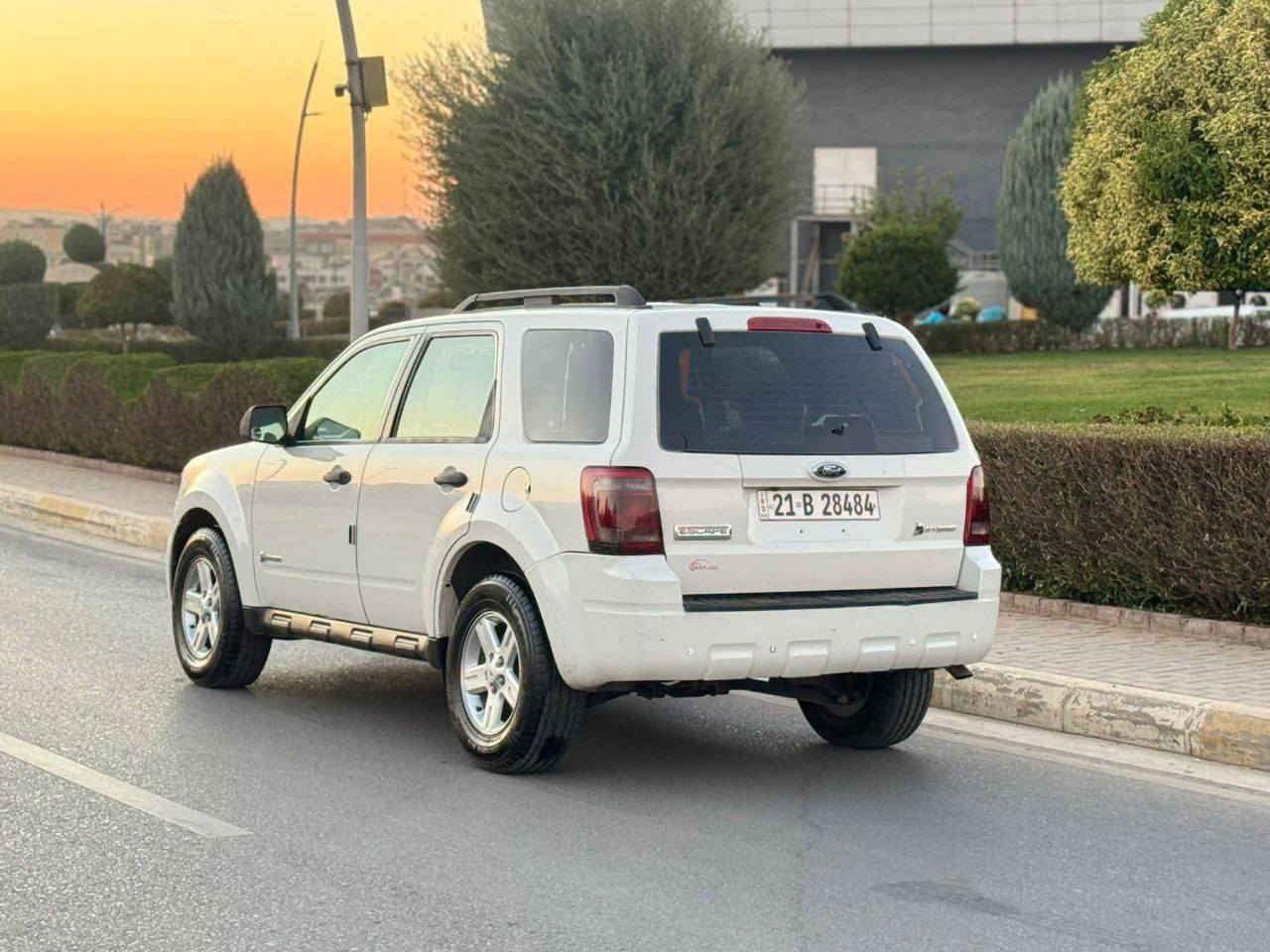 Ford escape 2009 hybrids
فۆرد ئیسکەیپ 2009 مواسەفات هایبرد  
کارەبا و بانزین
مەکینە ٤ پستن تاک ئەکسل
بێ بۆیاخ کلین
گێر و مەکینە بەشەرت نەکراوەتەوە
سەنەوی تازەیە تا ٢٠٢٧ 

گیرو مەکینە بەشەرت زۆر بە جوانی پاکی ماوە هیچ خەلەلیکی تیدا نییە بەش شەرت 
سعر 113 مەعامەلەیەکی زۆر کەم
ژمارەی
0772 522 5848
شوێن سلێمانی
