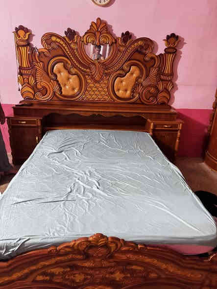 غرفة نوم للبيع شخط مابيه صاج اصلي ثقيل 
سعر 800تليفون ***********
ديالى دلي عباس
