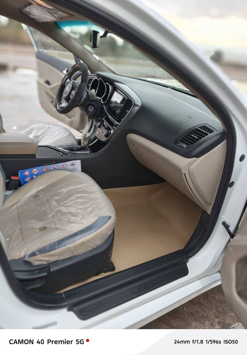 كيا أوبتيما ٢٠١٥ خليجي كفاله عامه
باسمي تحويل
إشاره بالمري 
تحكم ستيرن 
يدات نيكل 
مكينة ٢٠٠٠ دوش 
حساس امامي خلفي 
تبريد قطعتين
حداديه جديده 
للاستفسار الاتصال على الرقم ***********
