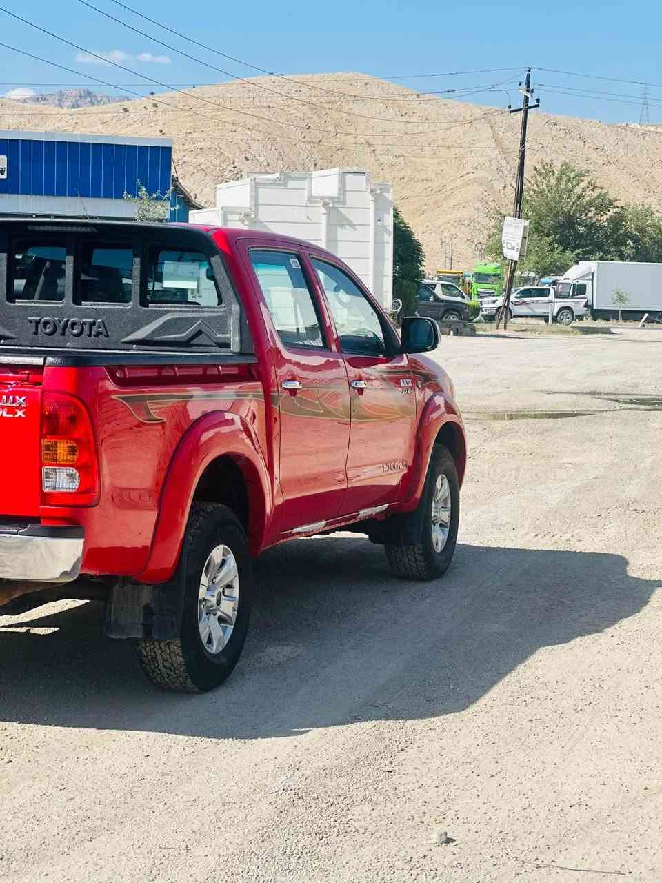 ٢٠٠٩ سعودییە 
سەیارەکە ساخە بێ بۆیاخە
بتڵە ئەیبی ئێسە 
گێڕو مەکینە بەشەرت 
نرخ- ١٥٦
ژمارە مۆبایل - *********** رانية, السليمانية
