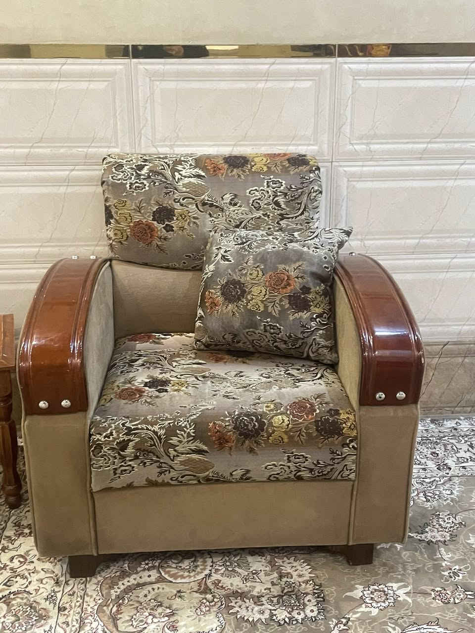 سلام عليكم نص تخم خمس مقاعد عراقي نضيف ب٢٠٠ وبي مجال مكان حي جميله لحجز خاص


**إذا كنت صاحب هذا الإعلان وتريد حذفه لأي سبب، رجاءا أرسل رسالة إلى الدعم الفني**