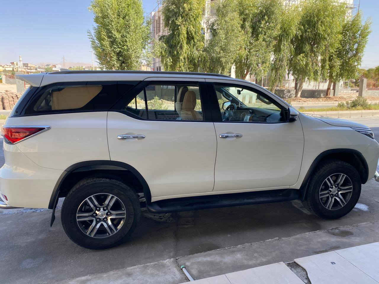 تۆیۆتا فۆرچنەر 2021 دەبڵ اکسل 
تەنها 57 هەزار کم ڕۆشتووە 
بي برياه ليدراوى نيه  
 تبريد مركزى
هيج شوخت بيوه نيه 
مه كينه ى نه كراره وه ته وه
هه موكيانى به شه رت

سعر : لە کۆمێنت داوای بکە ڕاستەوخۆ بۆت دێت 🤖 

دینار مەسرەفی تێدا نییە 
 شوين سليمانيه 

ژمارەی خاوەنەکەی 
***********
