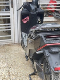 دراجه شحن كرين للبيع دراجه جديده بس عوزه غسله سرعه 70 ملف 2000 عنوان ب...