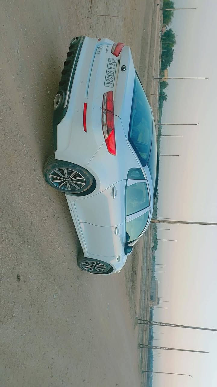 السلام عليكم 
كيا اوبتما2020 خليجي للبيع 
محرك ٢٤٠٠ دوش  كير مكفولات
بابل  مشروع وطني بسمي
ماشيه ١٦٠
السعر ٢١٥
***********
الديوانيه الشافعيه
