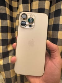 ايفون 16برو ماكس ذاكرة 256 كامل مع ملحقات كارتون وكيبل بعده مامفتوح مس...