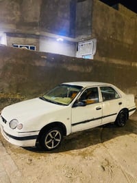 كورلا موديل ٩٨ أيسر بلاد كير اوتو مكينه كير حداده تمام رقم بغداد شرط ت...
