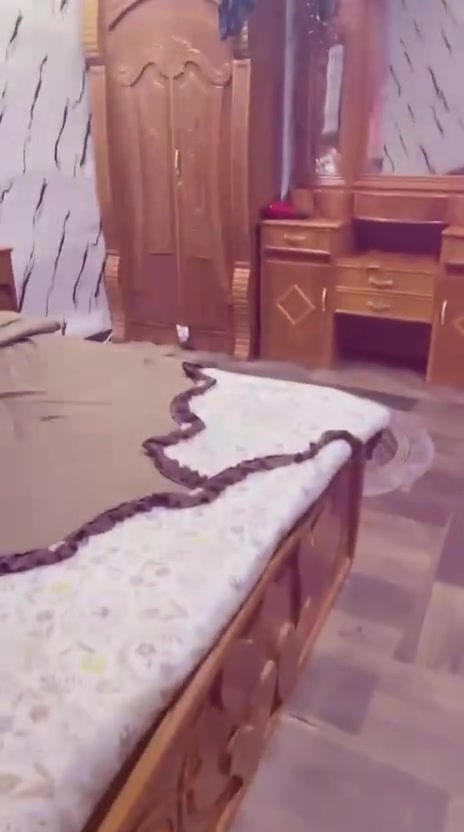 الغرفة مستعجلين ع لبيعه ب800 مع لدوشك عنوان البصرة الجزيرة


**إذا كنت صاحب هذا الإعلان وتريد حذفه لأي سبب، رجاءا أرسل رسالة إلى الدعم الفني**