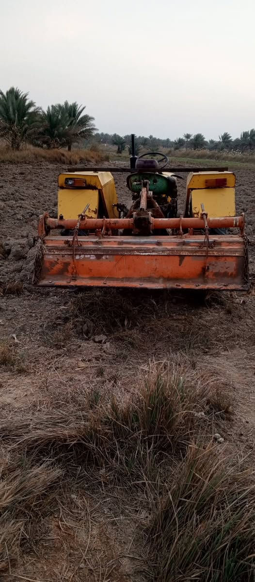 للبيع عنتر 71 موديل 89بدون تخم تاير جديد جوبلس محرك لا تنقيص ولا تبخير كير جيد جداً بور ستيرن كهربائيات كله جاهزه وراه رفاس متر وخمسه وثمانين انكليزي وفدان خميسي مكان كربلاء الحسينيه السعر سته مليون وخادم للطيبين 
***********/ ***********
