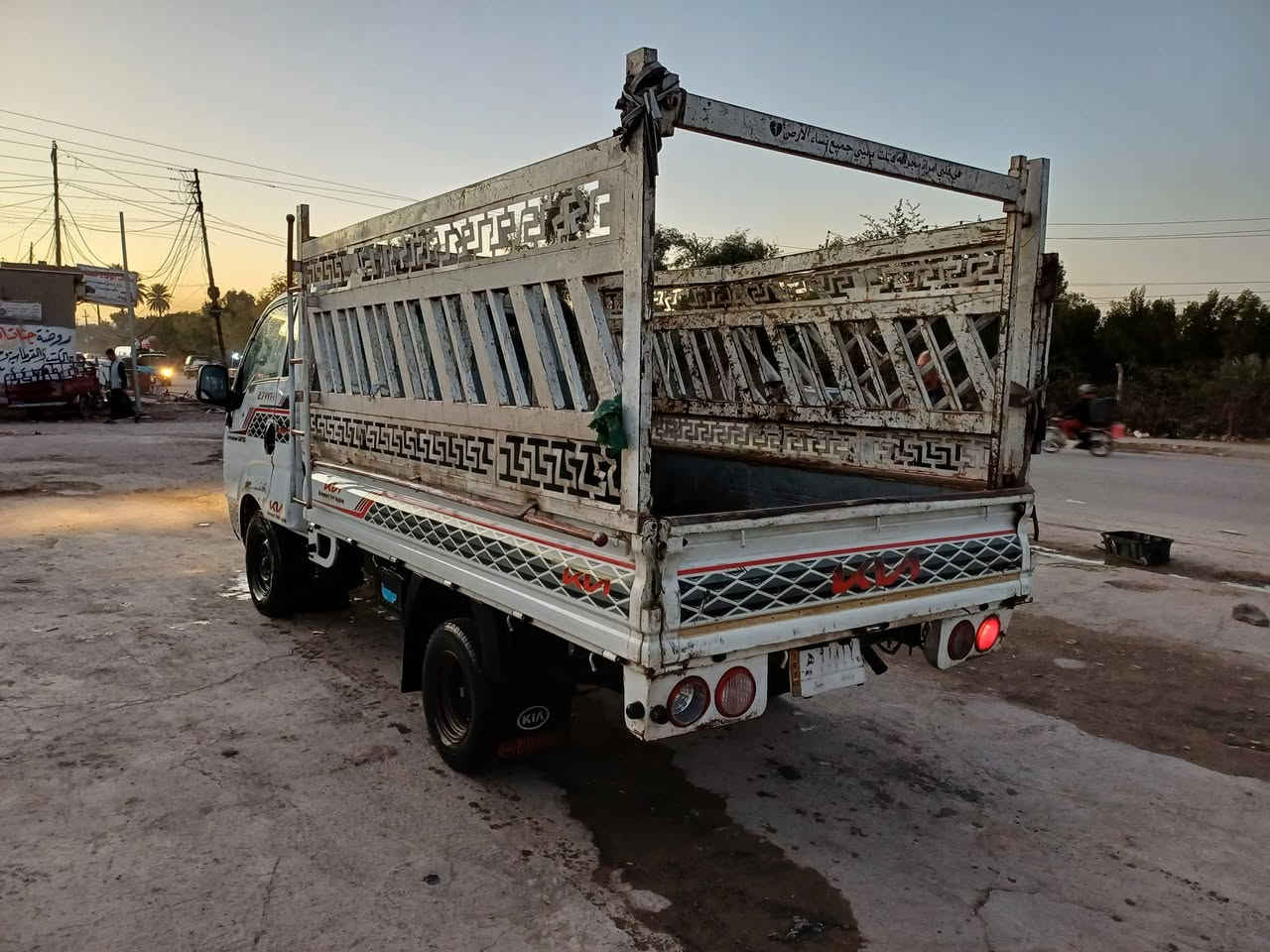 كيا بنكون موديل ٢٠١٩  رقم بغداد مشروح وطني السعر ١٠٥ الهاتف ***********
