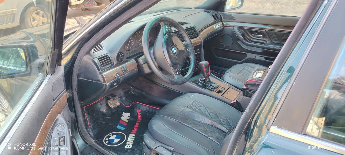 نوع السيارة: BMW 740 كاسحة

مديل: 1996 (محدث 2001)

محرك 40 8 سلندر مكفول

كير: تمساح المرغوب

ويل وتايرات البينو جديدات

كهربائيات شغالة، ولايت زينون

كشنات جلد اصلي، دوشمة جديده

رقم: أجنبي، سنوية كابون، شرط

شرط التحويل

مكاني: موصل الايسر

السعر 50 وبيه مجال بيع او مراوس

للأتصال: *********** - ***********
كورك بي واتساب فقط
