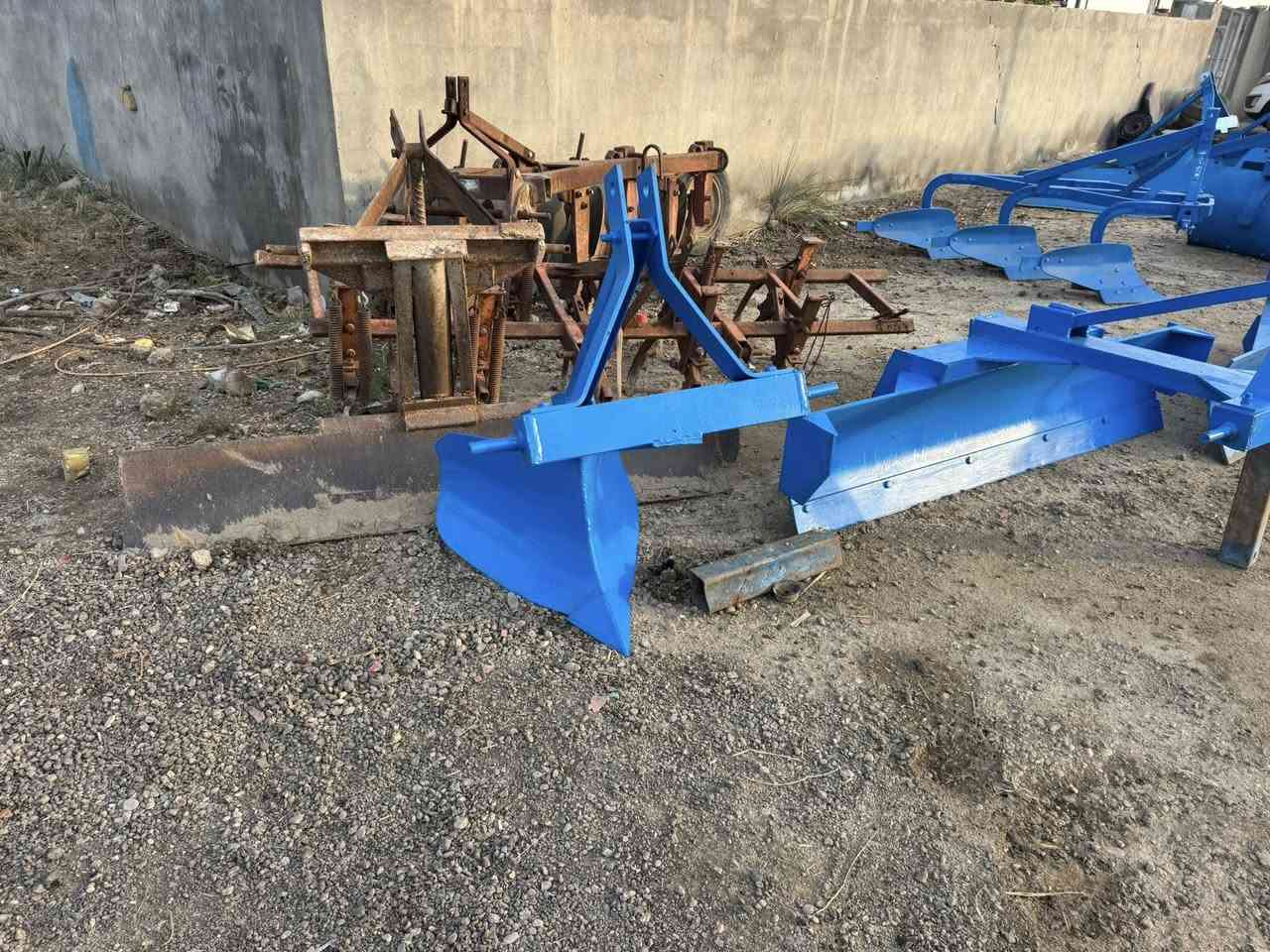 السلام عليكم شباب للبيع غراض كابوته. او معدلان دوار مترين ٣٠ او خراميش او ديجرات كل الحجام متوفره مكاني بغداد المحموديه.   بقيت التفاصيل بل فديو.   ***********.    ***********
