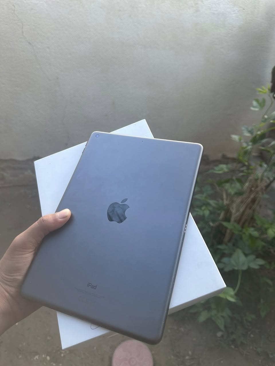 سلام عليكم  ايبـاد 9 متسخدم قليل جيل 9 نضافه 95 ذاكره ٦٤. بطاريه ٩٨ كفاله جهاز من الفتح وشحن رهيب جهاي سعر 280 بيه مجال (***********)
