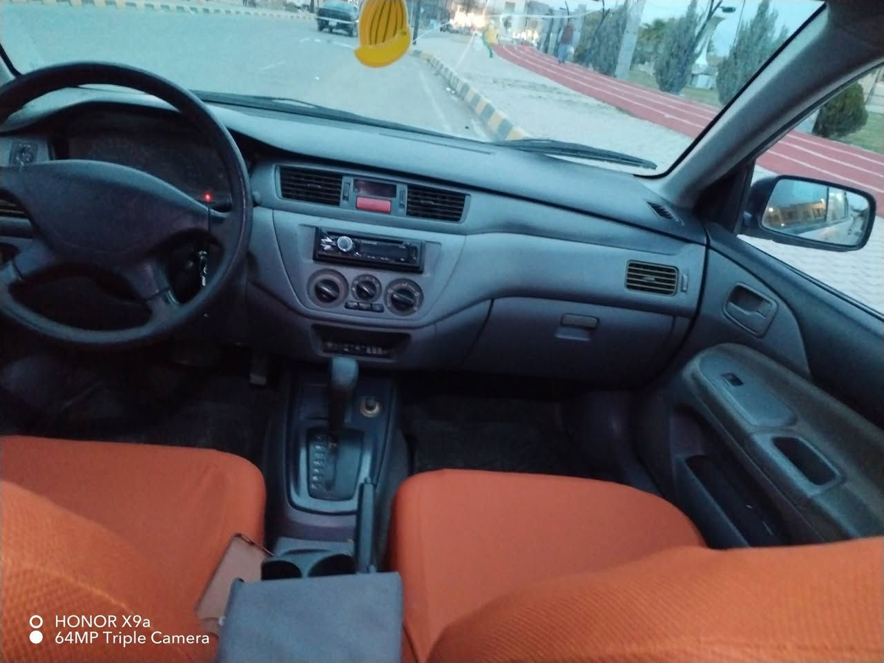 سلام عليكم البيع وبسعر مناسب 65 وبيه مجال  مسيبوشي 2005 كير وتماتيك بدون عيب محرك لا تبخير ولاتقيص صدر جديد تخم تاير جديد صبق بيها بنيد مرشوش بدون دواخل وقطعتين اني رشيتن أثر جلح رقم نينوى مميز  دولي هزه جديده القايت 27 سنوية القايت 30 تبريد شقال تدفيه شقاله سياره وضع شركة الكهربيات كله شقاله جوم كهربائي ربعتهن محرك 16 المرقوب سياره ماتحتاج مصرف مكان تكريت الديوم السعر 65 وبيه مجال رقم تلفون ***********
