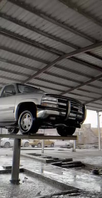 تاهو مديل٢٠٠٢جاهزا كير جديد مكينا جديده تبريد شغال كهربائيات شغلا حداد...