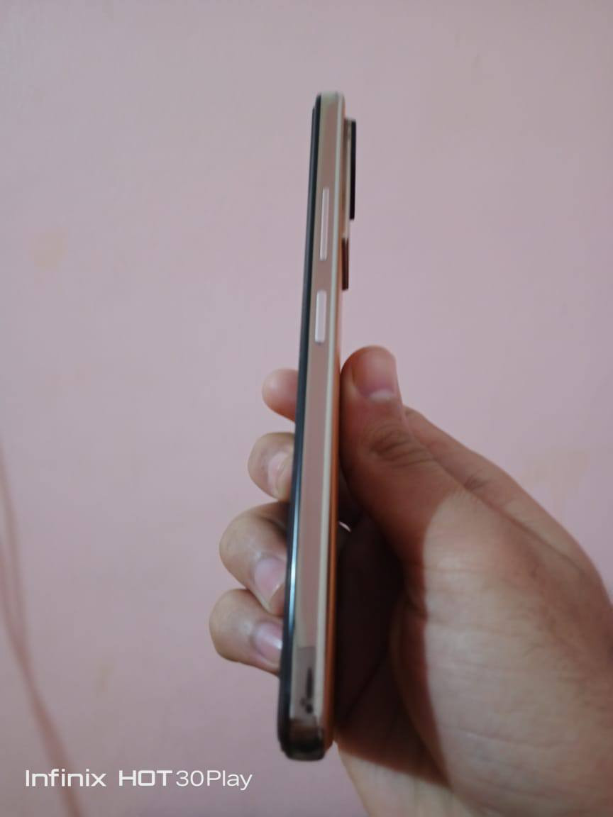 السلام عليكم هذا الجهاز للبيع او مراوسه ويا الايفون الجهاز خط بالشاشه والسماعه عاطله السماعه الداخليه تشتغل للتواصل ***********/‏‪***********‬‏اتصل لمعرفه السعر
