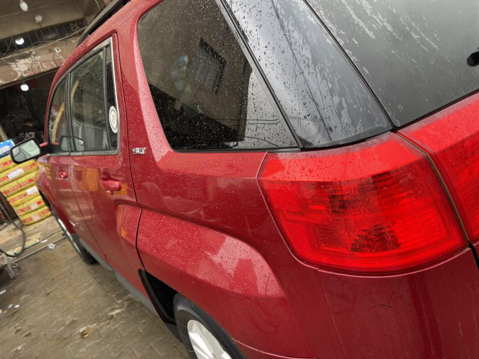 سلام عليكم جمسي تيران 2013 باسمي تحويل مباشر
محرك 2400 بي تبخير 
حداديه جديده 
تخم تاير جديد 
تبريد تدفئه كهربائيات جاهزه من كلشي اي نقص مابيها مكان السياره بصره باسمي رقم جديد  
رقم ***********
السعر 95
