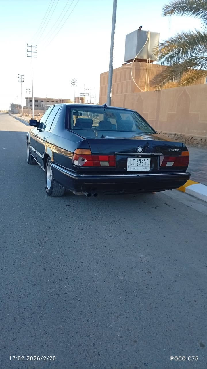 سلام عليكم
للبيع او مراوس باحدث وانطي فرق 
 بي ام دبليو ٧٣٥ موديل ١٩٩١ رقمها بغداد 
رقم الهاتف : ***********
