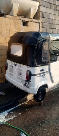 تكتك للبيع موديل 21 تكتك مجفتى مره وحده قبل سبوع جفتت  بيها خياس قليل ...