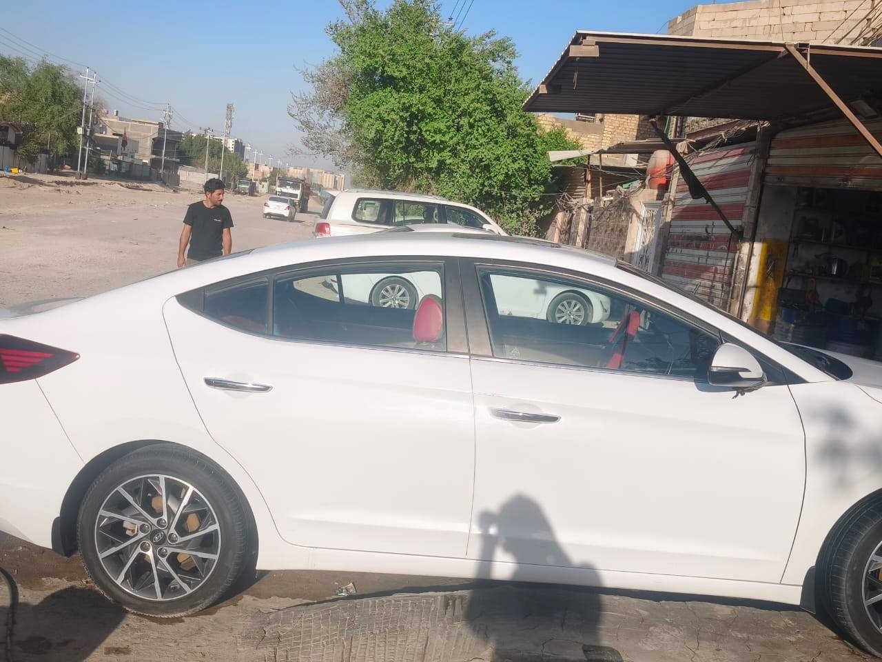 سلام عليكم النترا موديل 20 كفالة عامة السعر 160 وبيهة مجال ***********
