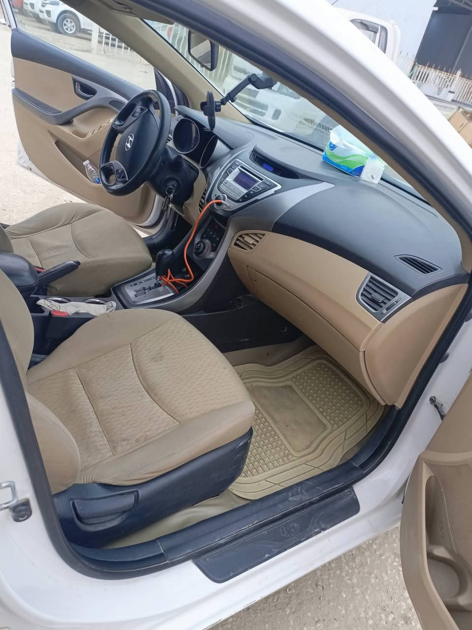 السلام عليكم النترا خليجي2013 كفاله كير محرك حداديه تخم تايرات تدفا تبريد شغال غرفه جديده   شرط السونار مرافق بل صروه  رقم سلمانيه تريد وكاله تريد تحويل مكان السياره بابل ناحيه النيل قرب السريع السعر 120وبيه مجال   ***********
