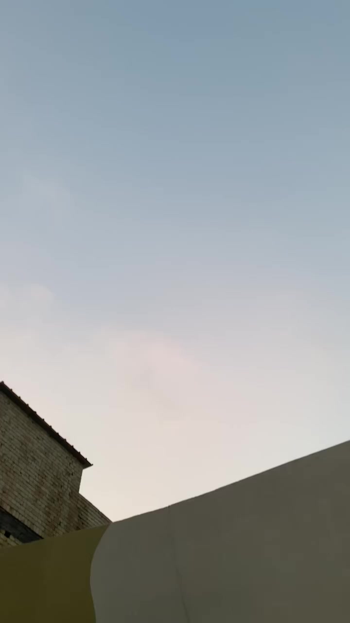 سلام عليكم ماكس عدلة للبيع بوشة55دراجة نضيفة كفرات ختم واحد سعره650وبيه مجال مكاني زبيدية/0777949 1608
