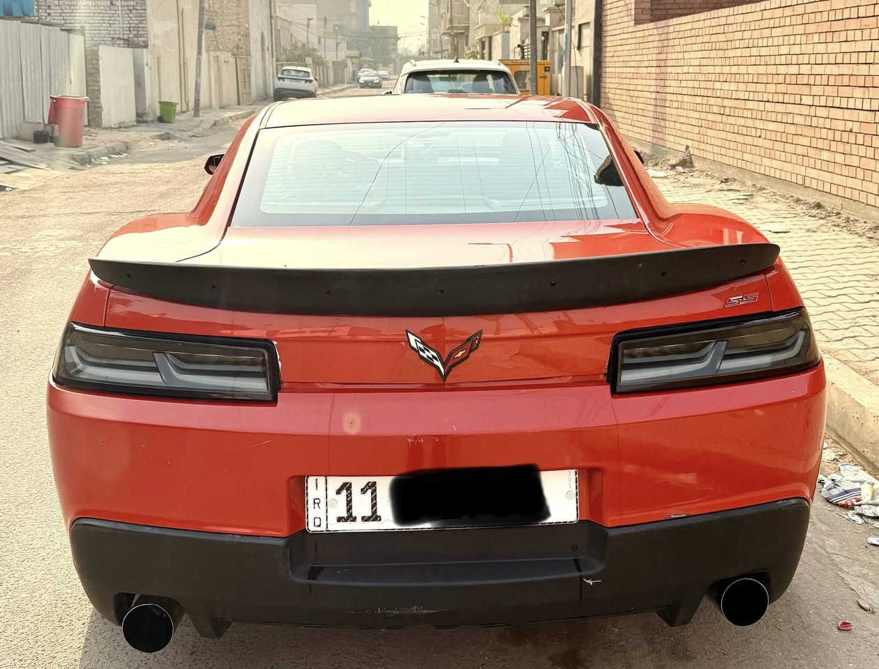 السلام عليكم 

للبيع او مراوس ✅

شوفر كمارو خليجي 2SS  ✅
موديل ٢٠١١ ✅
لون برتقالي مميز 😎
محرك ٨ سلندر ٦٢٠٠ ✅
مكينة نظيفه جدا    ✅
كير اوتو نظيف  ✅
صدر امامي نظيف✅
صدر خلفي نظيف ✅
كشنات جلد  ✅
داخل نظيف جدا✅
سستم صوت بوس يخبل  ✅
تحكمات ستيرن ✅
كيجات ٤   ✅
شاشه اعطال ✅
تشغيل عن بعد ✅
شفتات كير عادي ✅
فتحه سقف ✅
داتا شو ✅
داخل احمر قرميدي ✅

وبعد هواي مواصفات فول الفول السياره .

الإضافات:
دعاميه إماميه zl1 مال ٢٠١٨ 
لايتات حاجب 
شوته kn 
هدرز
سبويلر  
دبات نغمه حلوه 
الخلف محدث ١٨
بك لايتات سموك
ويل ٢٠ تو سايز نيش
بنيد كاربون فايبر اصلي 

السياره كلش نظيفه  وتراي السياره جدا حلو .

ادامه كامله لمنظومه الماء أنسى شي اسمه حماوه أبدا .

ادامه كامله لمنظومه الاحتراق من بلكات ريسنك 
 مجاول جدد  فيول بمب .

السياره خليجي بدون حادث بيها صبغ كم قطعه اثر شخوط أبيع حزام سونار عندي  .

رقم بغداد الإنكليزي الدولي سنويه جديده وهزه جديدهورقم مميز هديه ويا السياره   و شرط التحويل .

السياره ناصبه وترايها كلش حلو  و احلى من الصور  .

مكان السيارة  بغداد الاعظميه  . 

السعر جدا مناسب  (٨٩  ورقه)  وبيها مجال بسيط  ان شاء الله للشراي  .

***********
أ. مروان النعيمي   

صلي ع افضل الخلق سيدنا محمد ❤️✅
