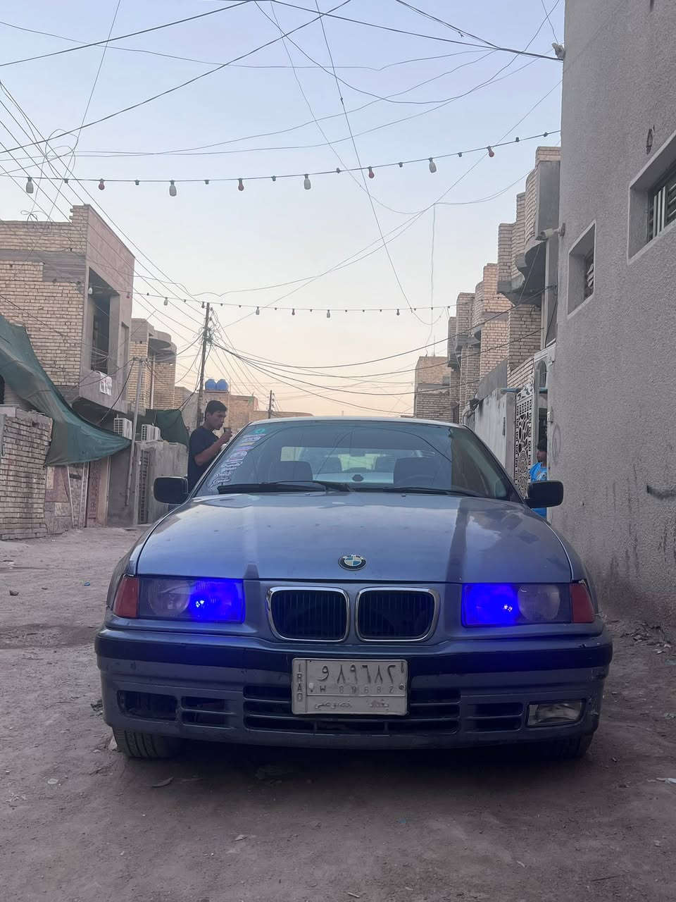 السلام عليكم
BMW (e36) 
مكينه 28 جديده
كير عادي جديد(فقط هاڤ بل كلج خفيف)
صدر امامي وخلفي جديد
فيت بم جديد 
كهربائياتها كلها شغاله لايت عالي زنون 
غرفتها يرادلها ترتيب دشبولها جديد بطاين زينات 
اكزوز رياضي
تبريد نقصه فقط راديتر تبريد وبنكه كلها شغال
السياره باسمي تحويل ثاني يوم مصفره غرامات 
مكاني بغداد الاامين الثانيه 
السعر (38) وبيها مجال
الرقم ***********
