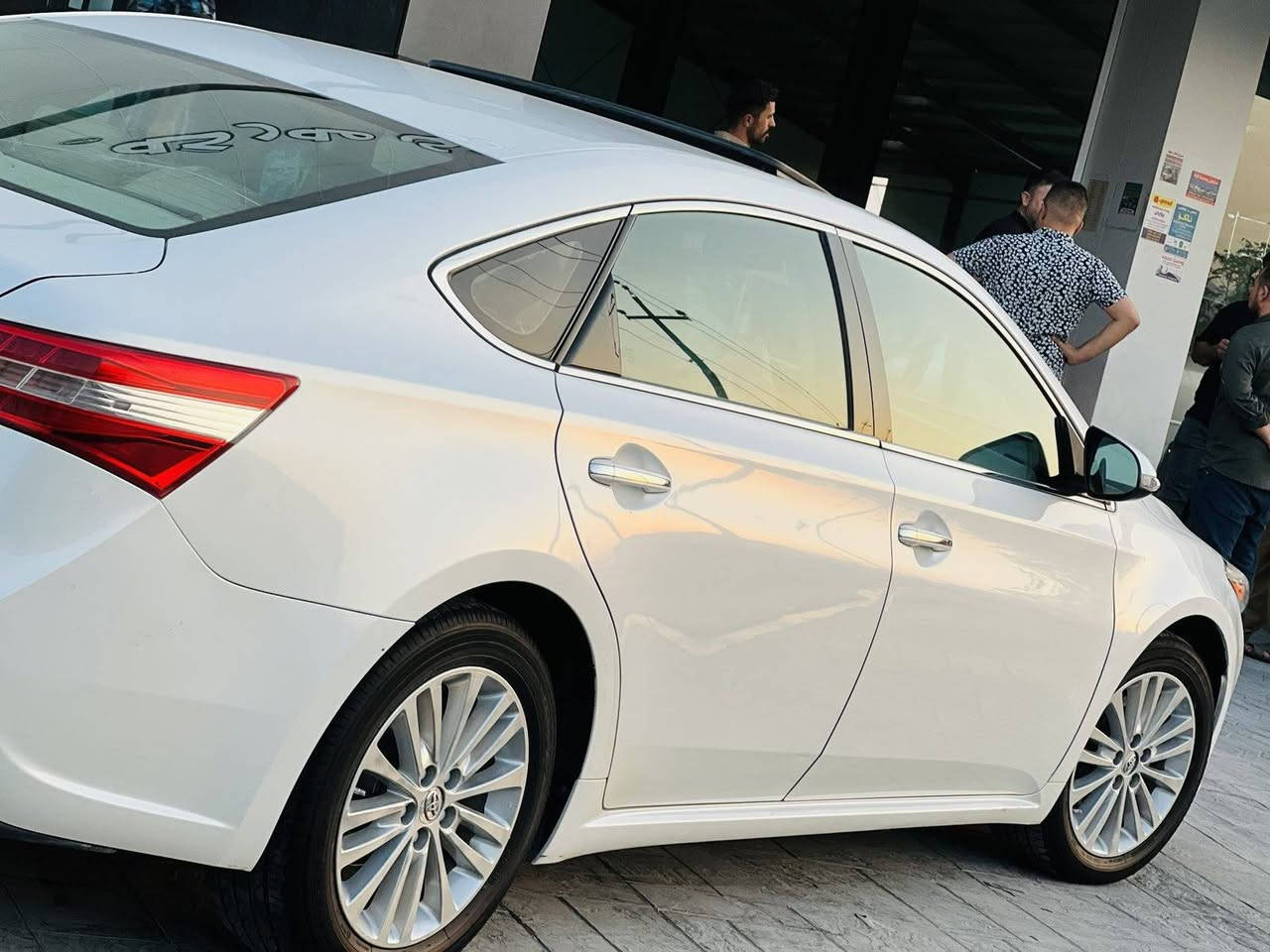 تۆیۆتا ئەڤەلۆن مۆدیل ٢٠١٣ خەلیجی
بی بۆیاخ 
فول مواسە فات 
سەیاره کە تە نها ٩٧هە زار ڕۆیشتوە 
ڕە قە مو سە نە ویی نوییە بە ناوی خۆمە 
نمونە لە جوانی
سعری٢٢٠گەلایە
ژم ***********
ژم*********** السليمانية, العراق
