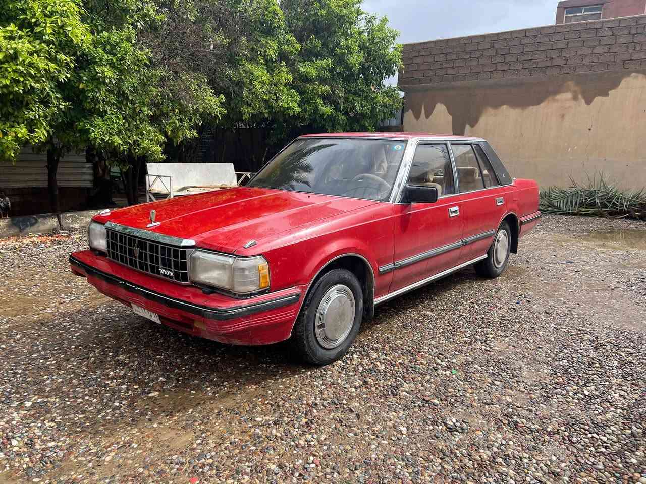 السلام عليكم
سوبر 85 للبيع 
رقم بغداد صدامي 
محرك كير بطه 2500 شرط
قطره صبغ مابيه وضع شركه 
صدر تايرات داخل جديد 
تفاصيل اكثر الاتصال
السعر 38 وبيه مجال 

***********
***********
