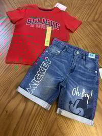 ملابس أطفال • للبيع