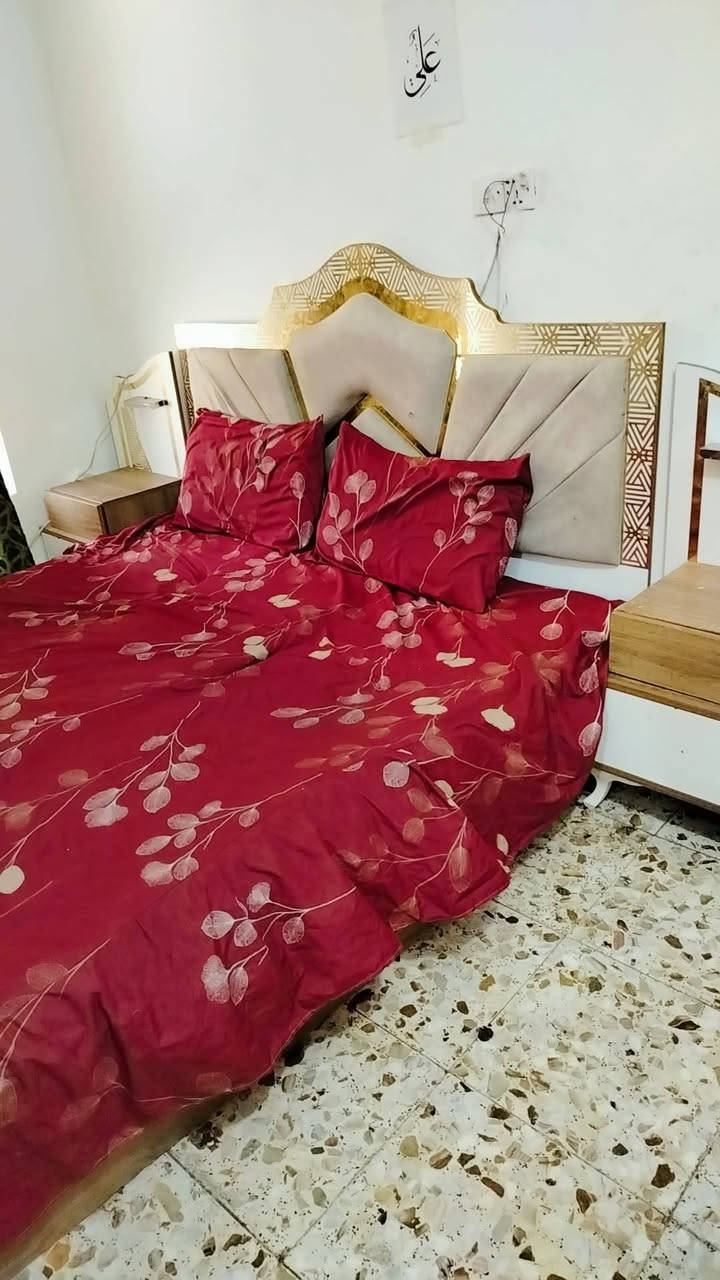 السلام عليكم حبايب غرفه نوم تركيه للبيع نظيفه ست قطع الغرفه الكبيره بس انا مكان ما عندي مكان بغداد المحموديه السعر 450 وبيها مجال قليل


**إذا كنت صاحب هذا الإعلان وتريد حذفه لأي سبب، رجاءا أرسل رسالة إلى الدعم الفني**