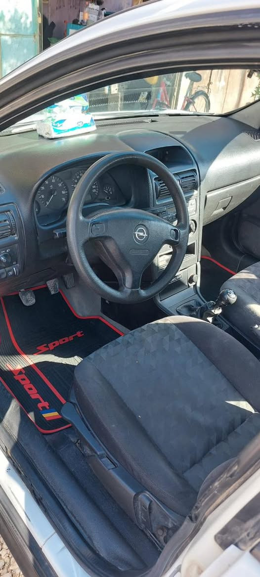 اوبل استرا 2002 للبيع رقم بغداد بأسمي السيارة بلادية لا صبغ ولا ضربة وعليها إدامة كاملة
ما بيها اي نقص عدا الغاز للتبريد اني أتكفل بالكومبريسر 
السعر المطلوب 
58$
للاستفسار:_*********** وبي واتساب
