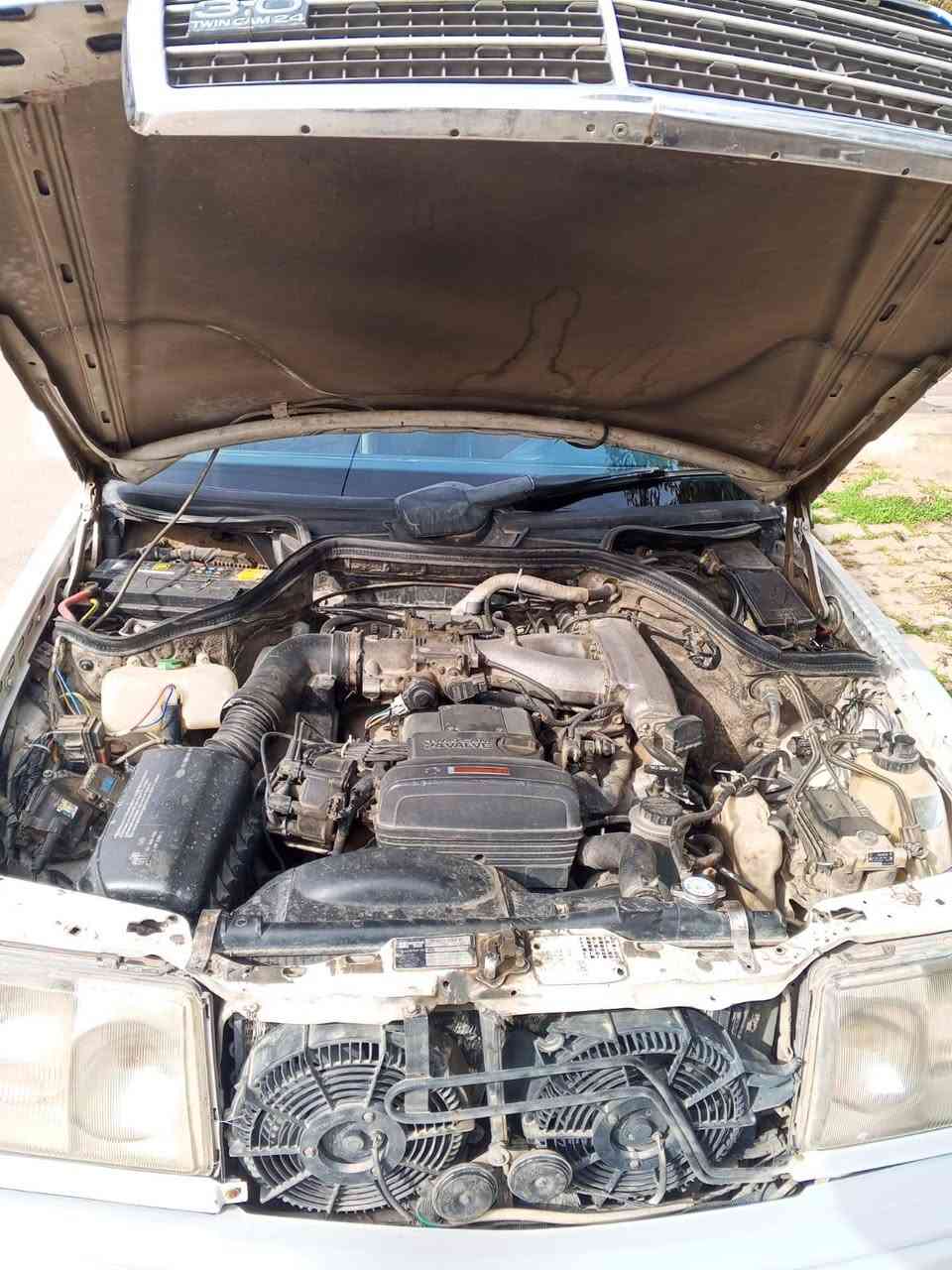 سلام عليكم
مرسيدس E300 للبيع
رقم كركوك 

محرك 3000 بطه 

موديل 88 محدثه للموديل 91 

سنوية بأسمنا لغاية 2027 + دفتر بانزين موجودة 

فقط حزام صبغ 

بشرط 

سعر 66 وبيها مجال 

شراي يتصل على هذا رقم 

***********
