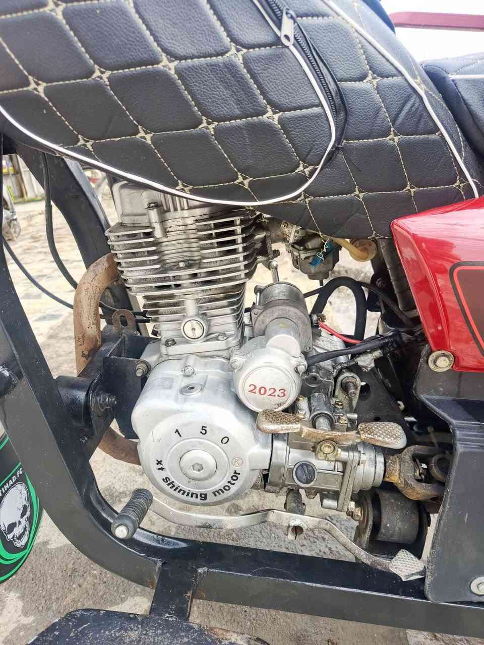 السلام وعليكم ستوت لبيع الموديل 2021 المحرك 2023 منفيس موجود  الشاصي مضروب باج السعر 1200وبيه مجال العنوان موصل الأيمن الاستفسار على الرقم*********** غير متواجد على الفيسبك
