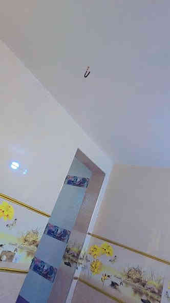 دار للبيــــــــع مساحة 100 متر واجهة 5×20 طابو صرف بناء حديث 2023 مكانة الوردية شارع ٣٠ السعر 99 مليون 
للأستفسار 
***********
