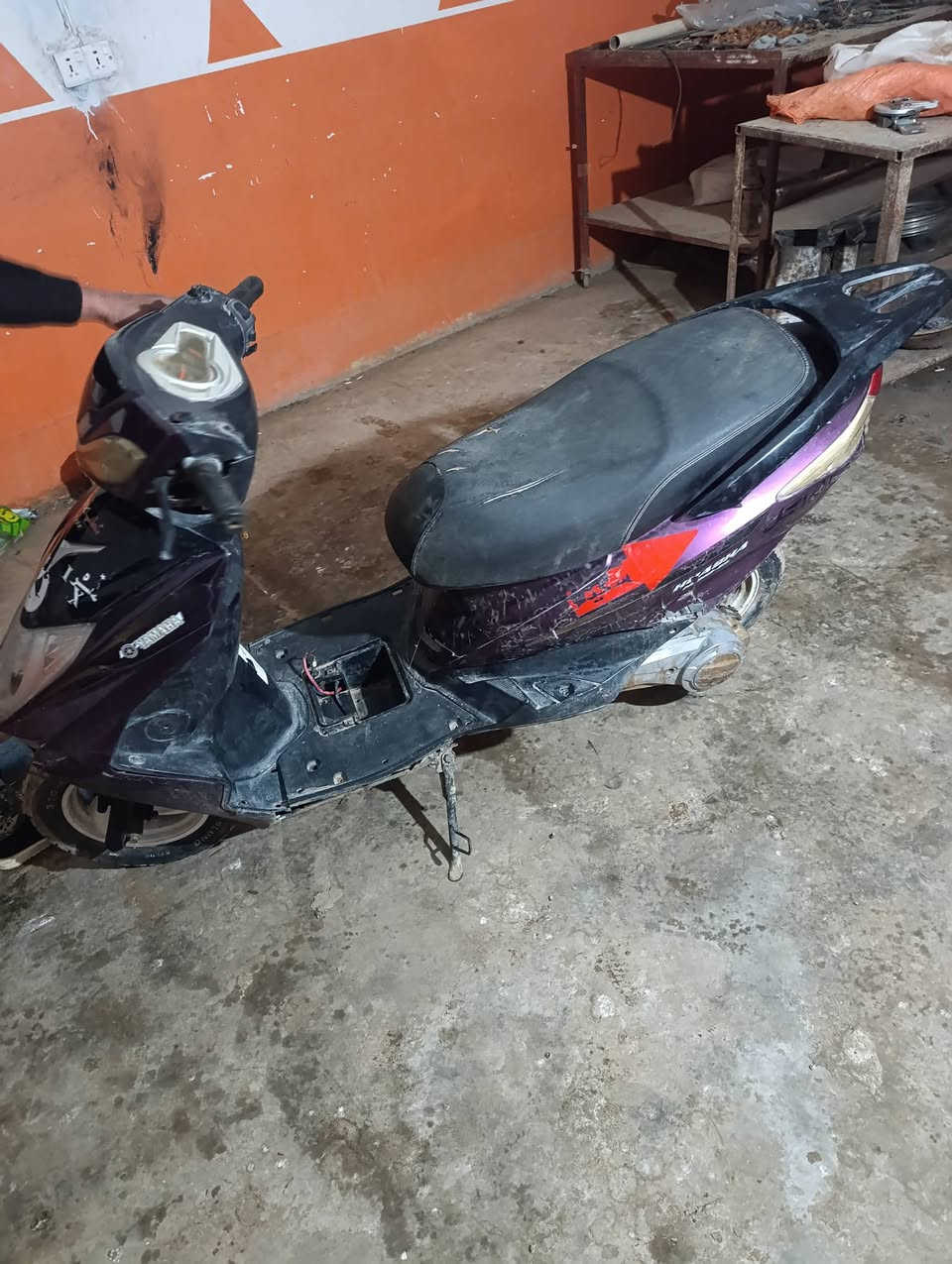 سكنس للبيع الدراجه طافيه بيهه عطل كهربائيات محرك فول نضيف السعر 100قفل مكان سعديه


**إذا كنت صاحب هذا الإعلان وتريد حذفه لأي سبب، رجاءا أرسل رسالة إلى الدعم الفني**