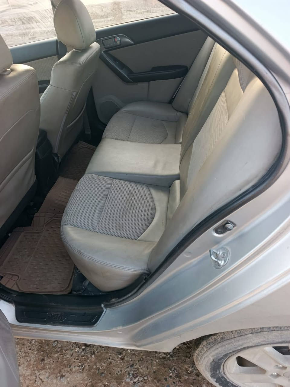 السلام عليكم
كيا سيراتو مديل 10

أدوات بدون لوحات

كير شرط محرك 16 دوش

تبريد تدفى شرط

كهربائيات كلهه شرط

مكان سياره صلاح الدين بيجي

السعر 40 وبيهه مجال

يرهم مراوس بأدوات فقط

للاتصال ***********
***********
