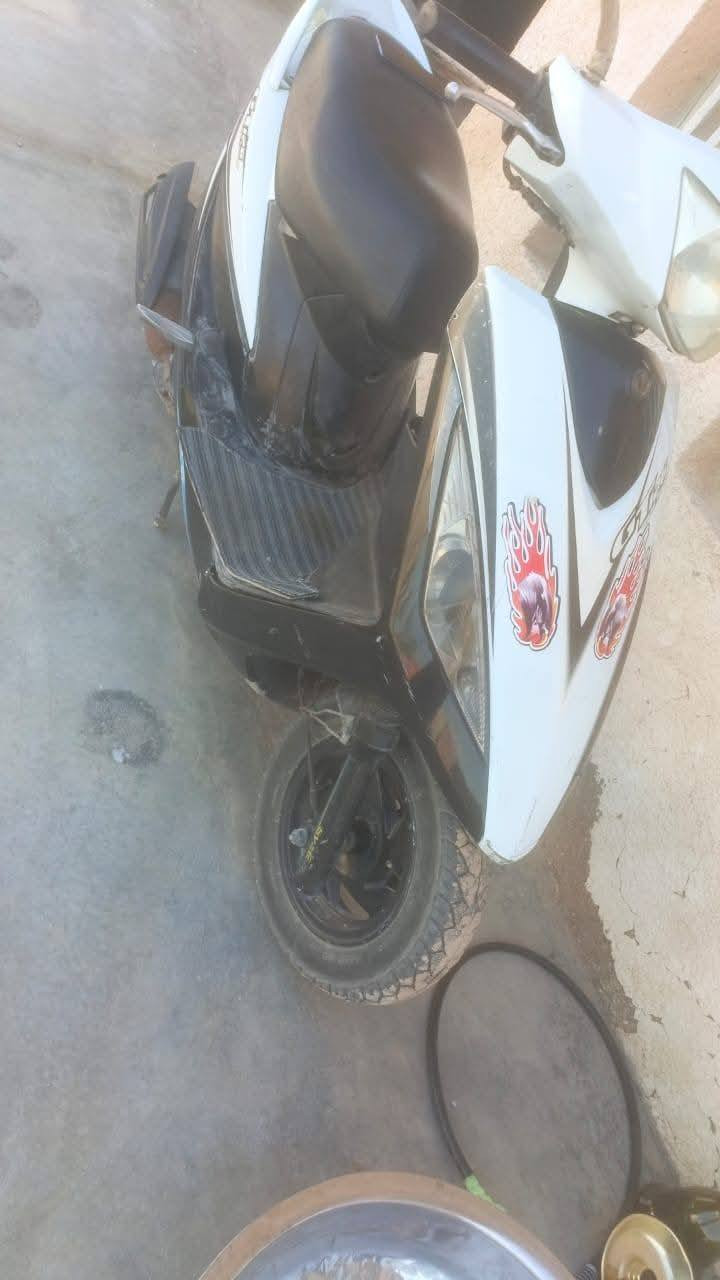 السلام عليكم عندي موطور سايم جيتي نظيفة حيل معنى الكلام محرك 125 اي عطل ما بيه كله شغاله كفرات نظيفه/ المكان الرمادي/السعر 350 وبيه مجال


**إذا كنت صاحب هذا الإعلان وتريد حذفه لأي سبب، رجاءا أرسل رسالة إلى الدعم الفني**