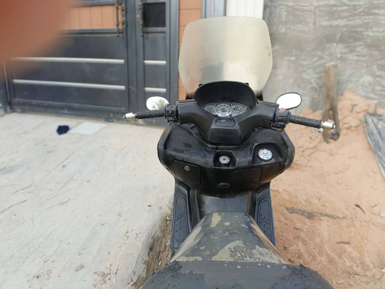 دراجه كايمكو للبيع
محرك 250 دراجه شرط النضافة محرك مكفول 
شغل وطلع نكرة سلف كامله مكمله مكفوله من السرقه 
كشر جديد ونضيف السعر 600وبيها مجال
المكان الرمادي التأميم 
للاستفسار: ***********
